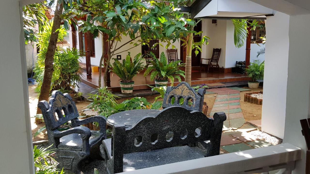 Bandulas Beach House Hikkaduwa Kültér fotó